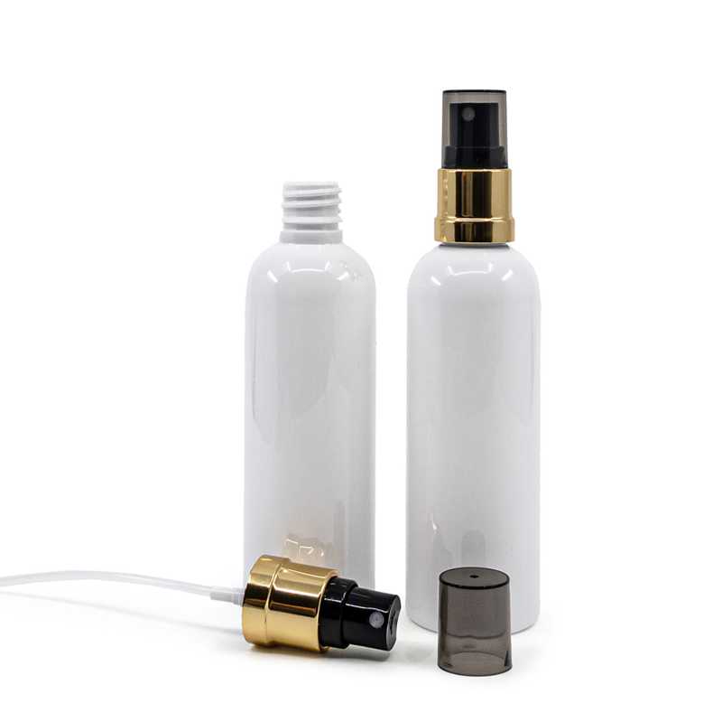 Fehér műanyag üvegcse, fekete-arany szórófej, füstös felső kupak, 100 ml