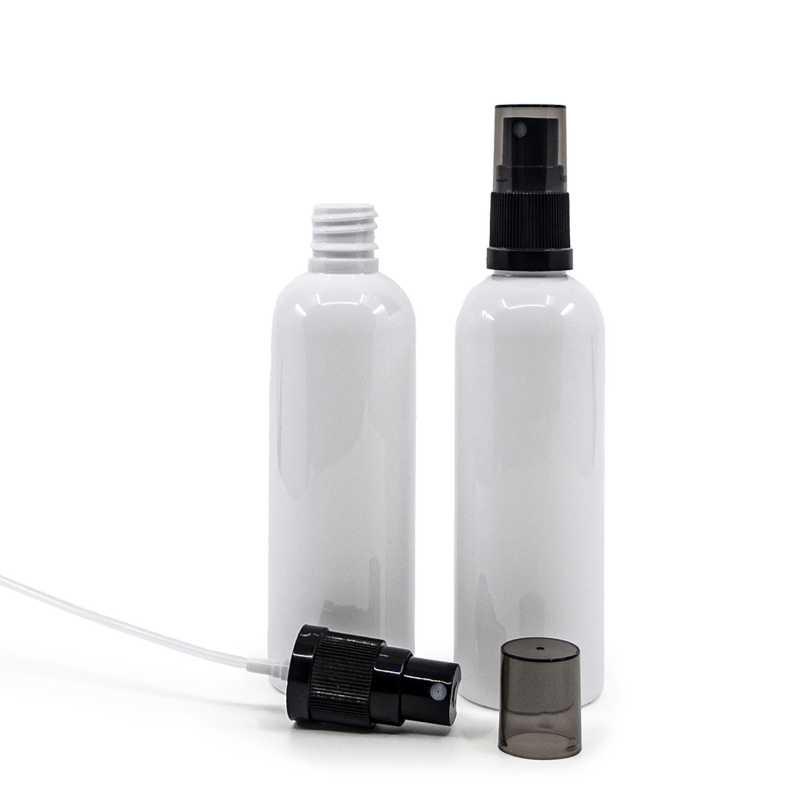 Fehér műanyag üvegcse, fekete finompermetező, füstös felső kupak, 100 ml