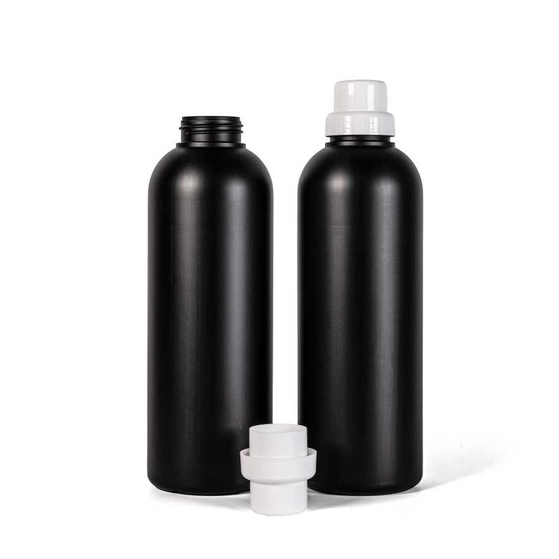 Fekete műanyag palack 1 l fehér kupakkal 42 mm