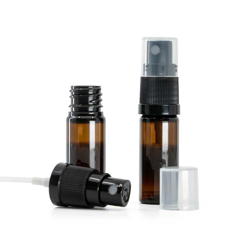 Barna műanyag palack fekete permetezőfejjel, 10 ml