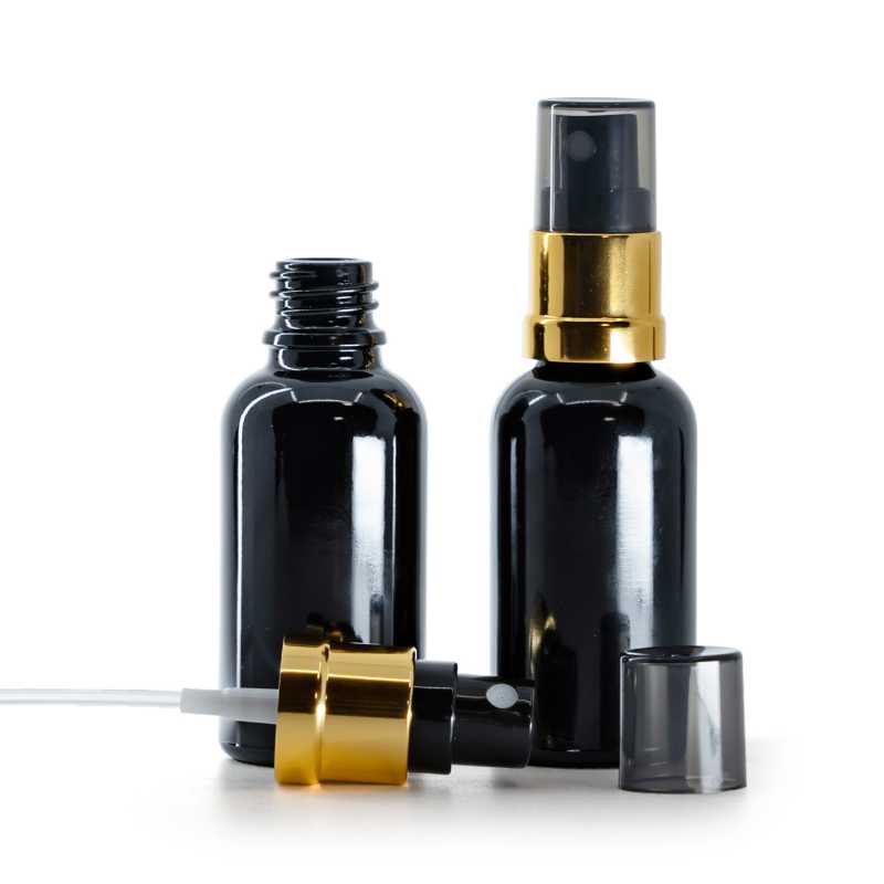 Fényes fekete üvegpalack fekete-arany permetezőfejjel és füstszínű kupakkal, 30 ml