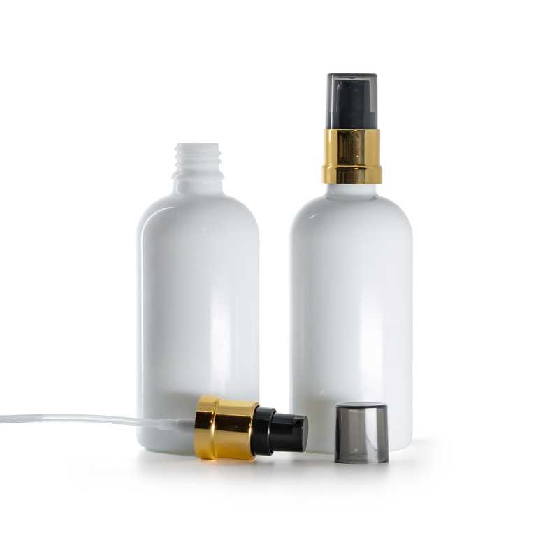Fehér üvegcse, fekete-arany fényes pumpa füstös felső kupakkal, 100 ml