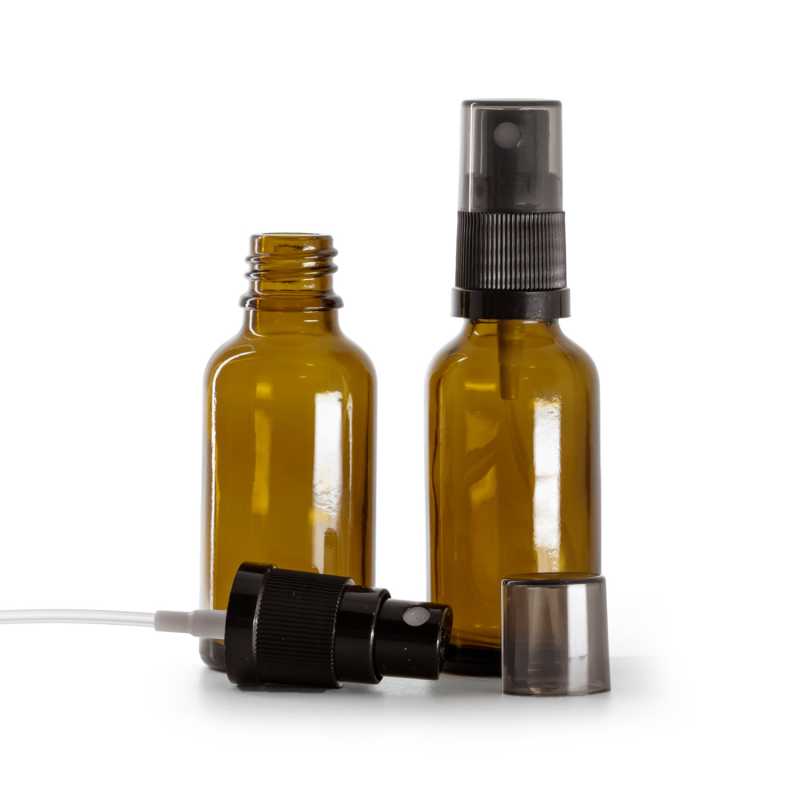 Üvegpalack permetezővel, fekete finompermet szórófejjel, smoky overcap kupakkal, 30 ml