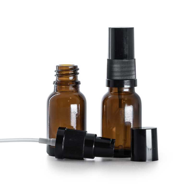 Borostyánszínű üvegpalack fekete krémadagoló pumpával, 15 ml