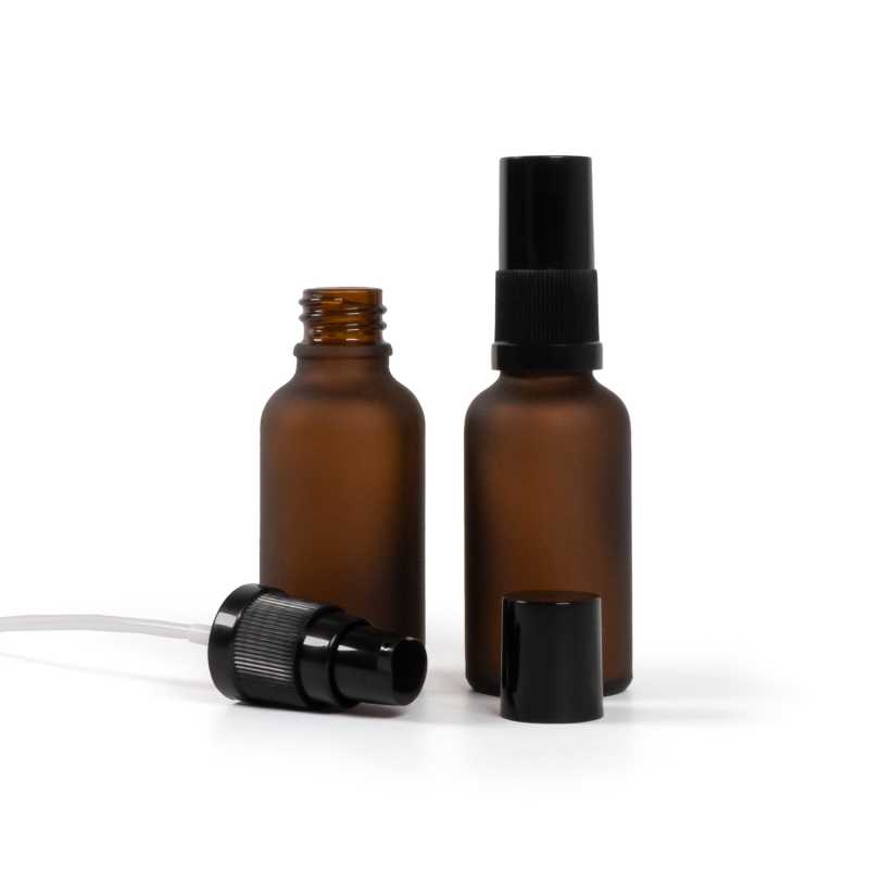 Matt borostyánszínű üvegpalack, fekete krémpumpa kupakkal, 30 ml