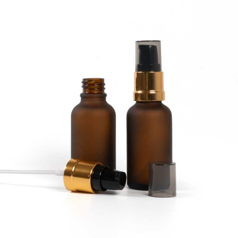 Matt borostyán üvegpalack, fényes fekete adagoló aranygyűrűvel, 30 ml