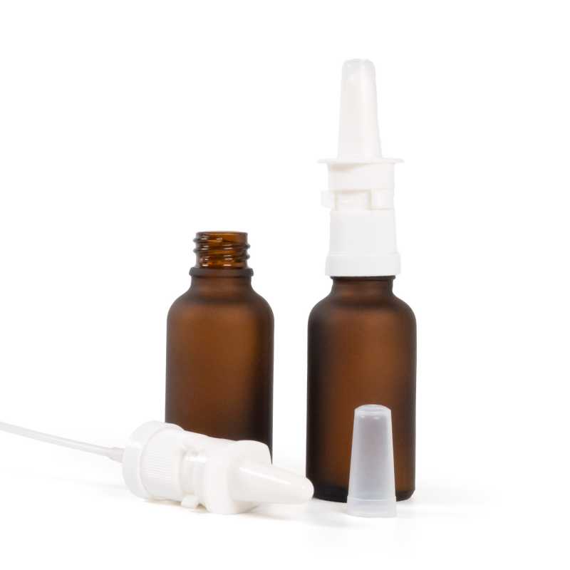 Matt borostyánszínű üvegpalack orrspray fejjel, 30 ml