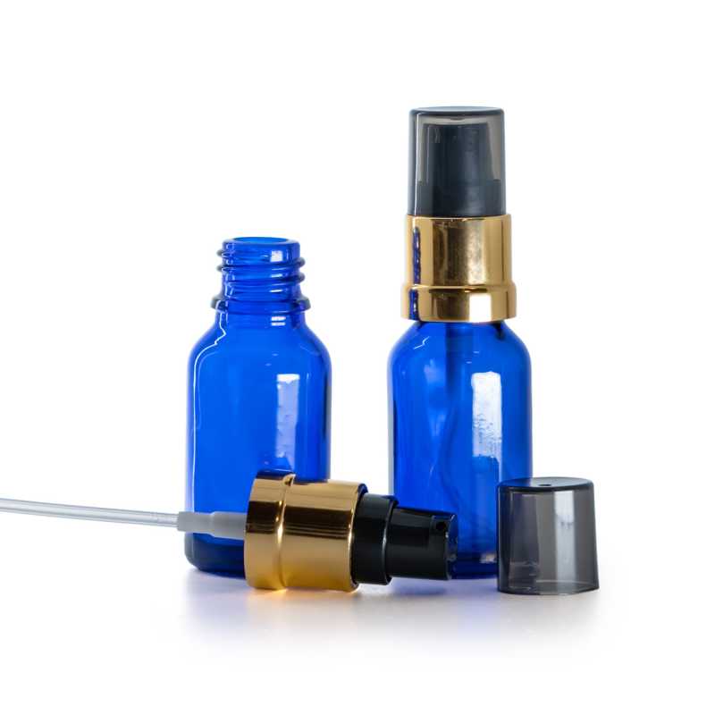 Kék üvegcse, fényes fekete-arany adagoló füstös felső kupakkal, 15 ml