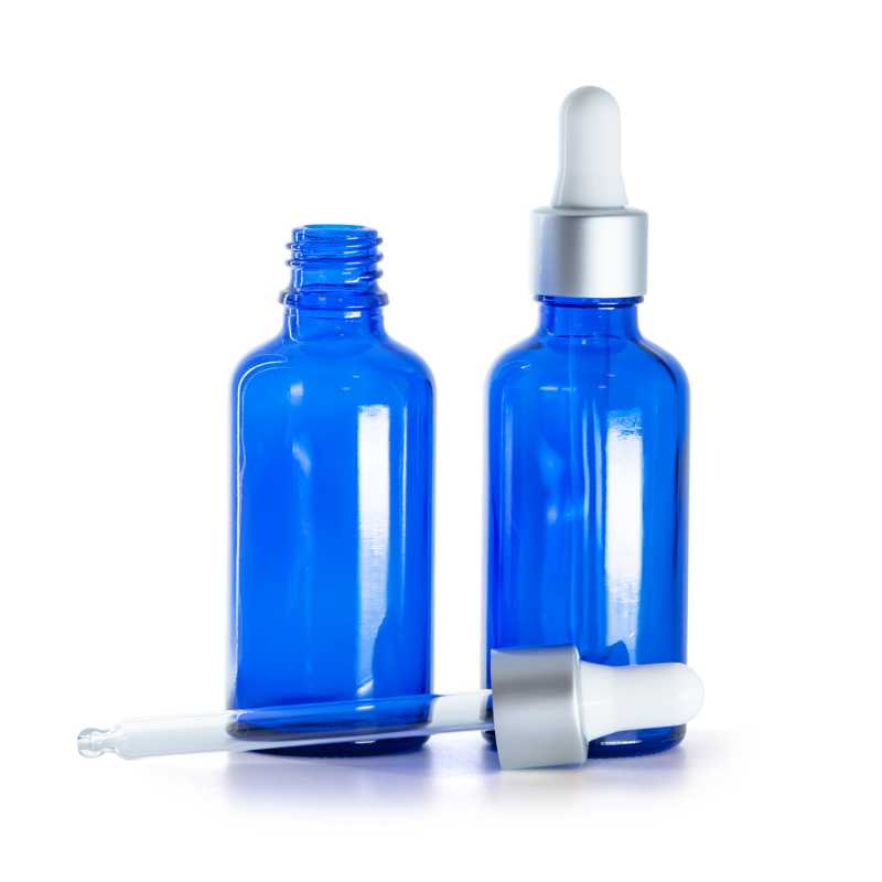 Kék üvegpalack, matt ezüst pipettás kupak, 50 ml