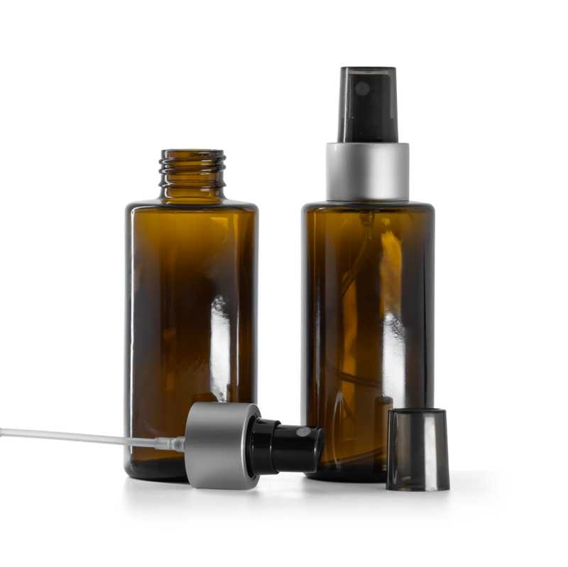 Borostyánszínű üvegpalack, egyenes nyak, 24 mm, fekete permetező, matt ezüst gyűrű, füstös kupak, 10