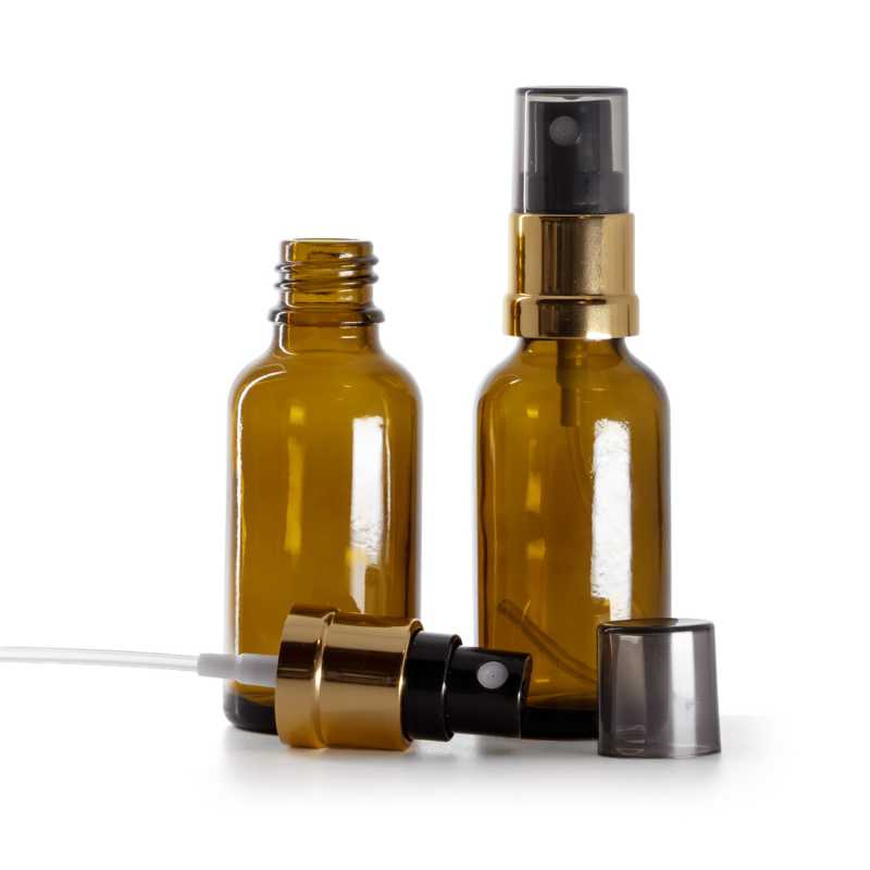 Borostyánszínű üvegpalack fekete-arany permetezőfejjel és füstös kupakkal, 30 ml