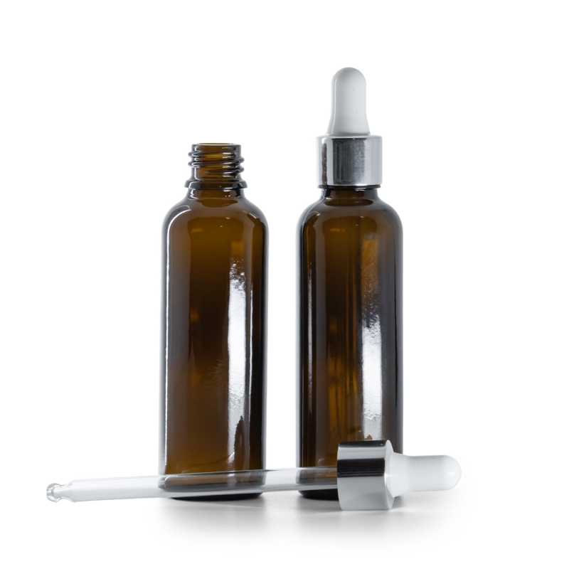 Karcsú borostyánszínű üvegpalack fényes ezüst pipettával, 50 ml